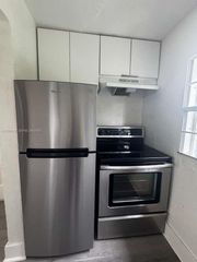 1121 NW 40th Street 4, Miami, FL 33127