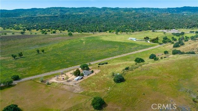 70331 Vineyard Canyon Rd., San Miguel, CA 93451