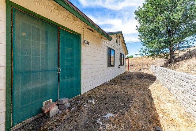 70331 Vineyard Canyon Rd., San Miguel, CA 93451