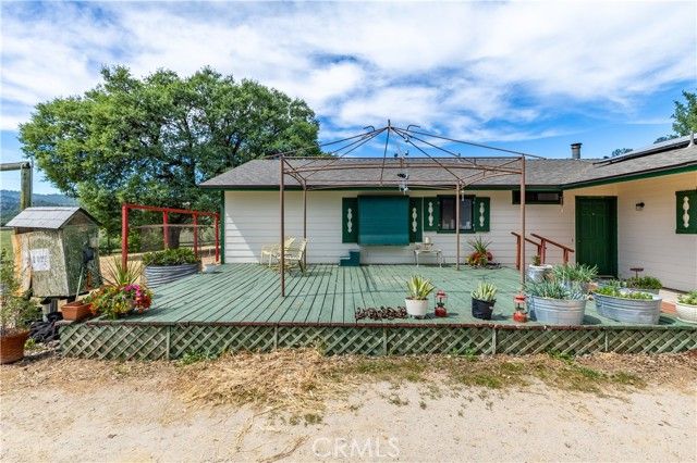 70331 Vineyard Canyon Rd., San Miguel, CA 93451