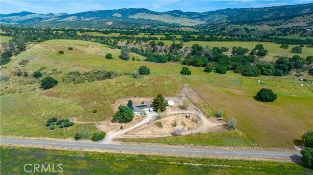 70331 Vineyard Canyon Rd., San Miguel, CA 93451
