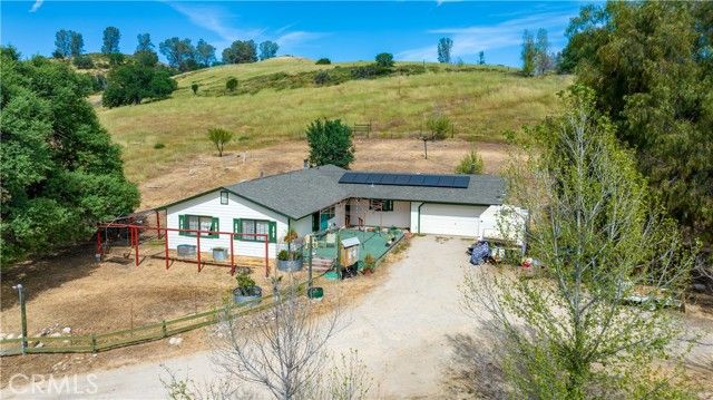 70331 Vineyard Canyon Rd., San Miguel, CA 93451