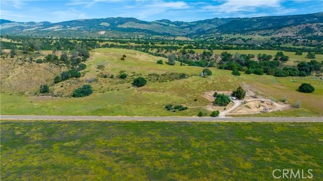 70331 Vineyard Canyon Rd., San Miguel, CA 93451