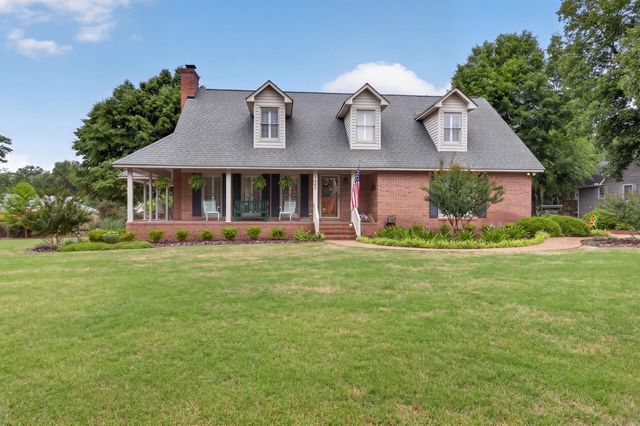1607 E Tavelle Lane, Beech Island, SC 29842