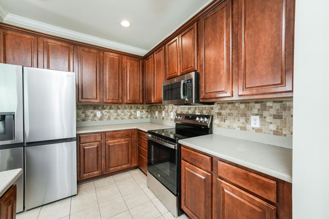 231 Xavier Street, Charleston, SC 29414