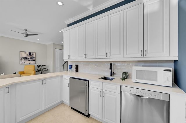 2254 SE 7th Street, Pompano Beach, FL 33062