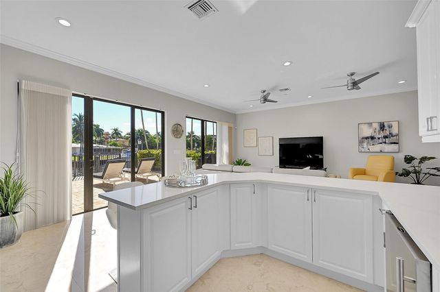 2254 SE 7th Street, Pompano Beach, FL 33062