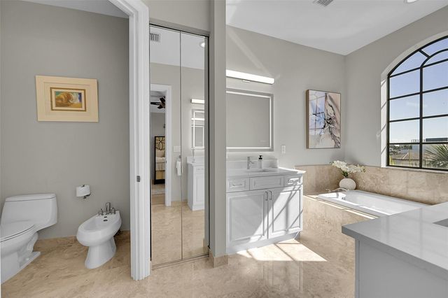 2254 SE 7th Street, Pompano Beach, FL 33062