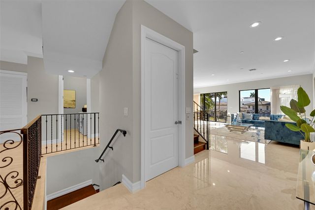 2254 SE 7th Street, Pompano Beach, FL 33062