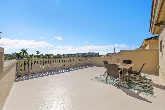 2254 SE 7th Street, Pompano Beach, FL 33062