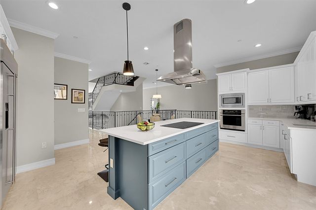 2254 SE 7th Street, Pompano Beach, FL 33062