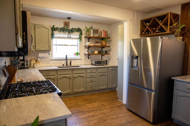 3770 Cornish Avenue, Fort Worth, TX 76133