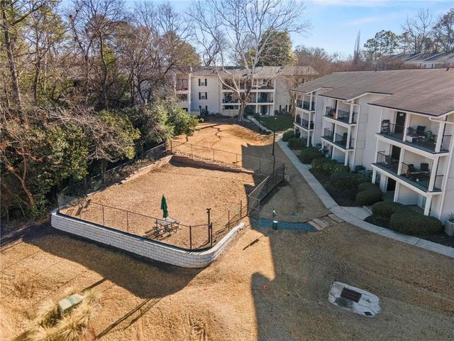 1150 Collier NW Road F8, Atlanta, GA 30318