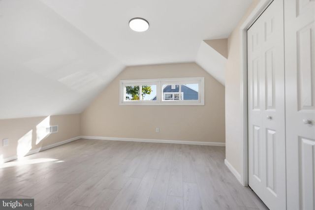 17 IDOLSTONE RD, Levittown, PA 19057