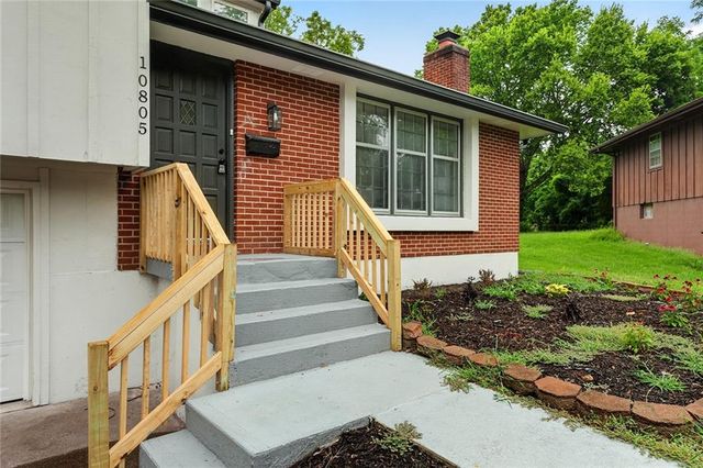 10805 E 65th Street, Raytown, MO 64133