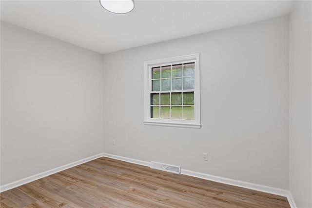 10805 E 65th Street, Raytown, MO 64133