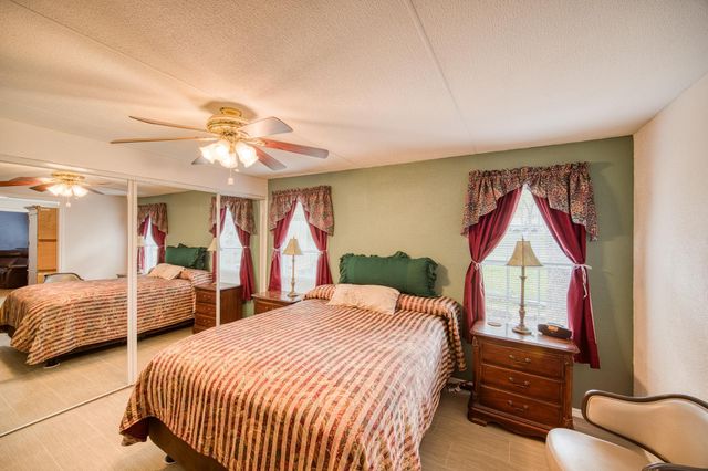 1568 Dallas Lake Road, Hixson, TN 37343