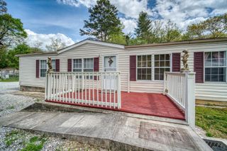 1568 Dallas Lake Road, Hixson, TN 37343