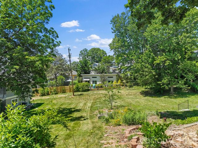 111 Norwood Avenue, Asheville, NC 28804