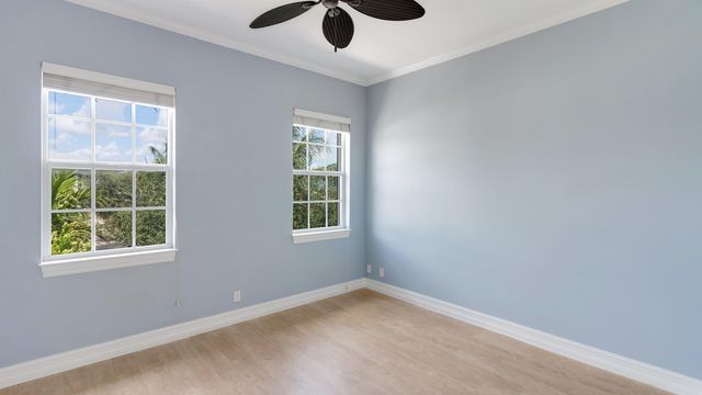 349 E Mallory Circle, Delray Beach, FL 33483