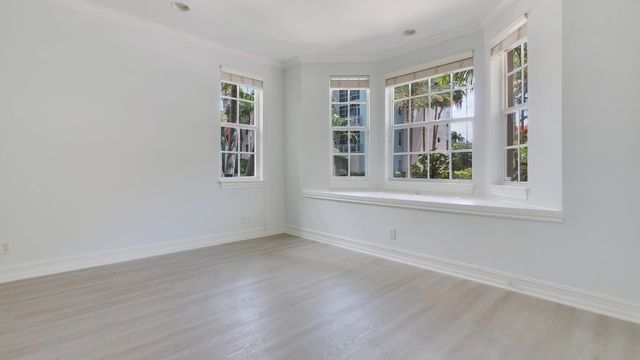 349 E Mallory Circle, Delray Beach, FL 33483