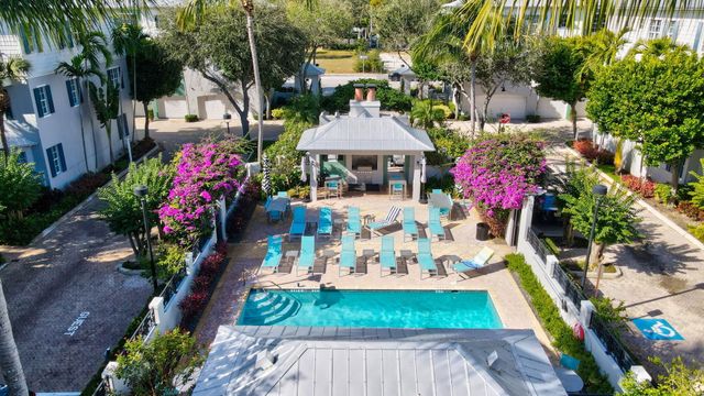 349 E Mallory Circle, Delray Beach, FL 33483