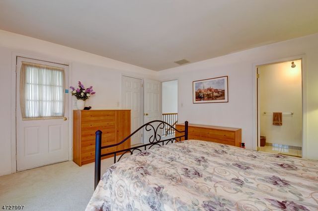 152 Bonney Ct, Bridgewater Twp., NJ 08807