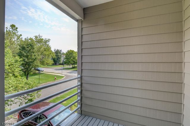152 Bonney Ct, Bridgewater Twp., NJ 08807