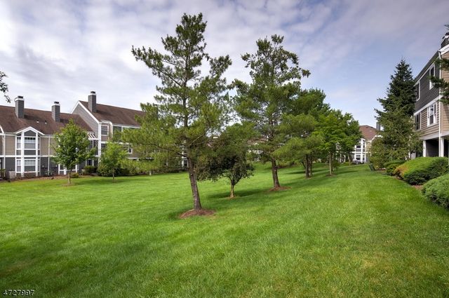 152 Bonney Ct, Bridgewater Twp., NJ 08807