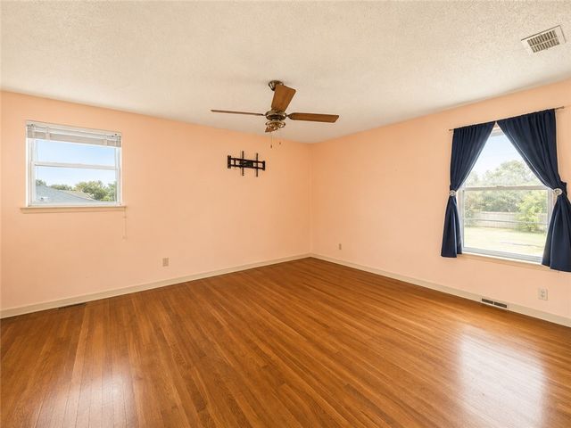 4826 Prescott St, Corpus Christi, TX 78416