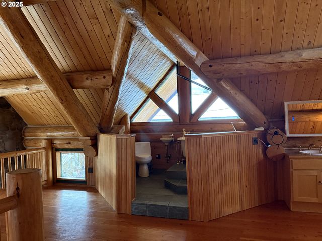 507 ELROD Ave, Maupin, OR 97037