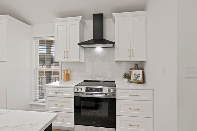 6 IDLE Lane, Fountain Inn, SC 29644