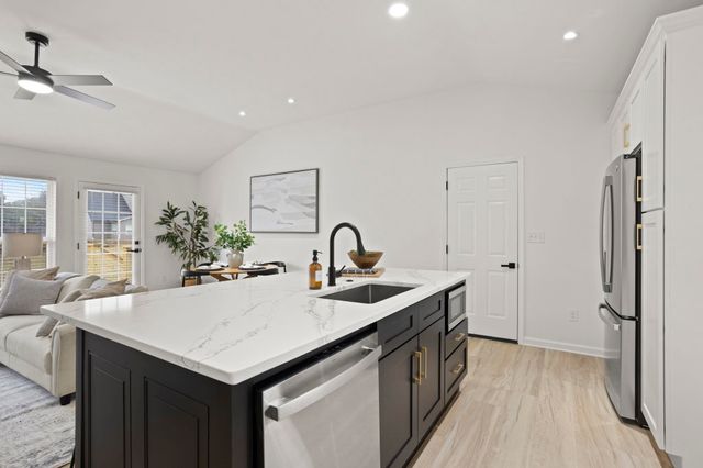 6 IDLE Lane, Fountain Inn, SC 29644