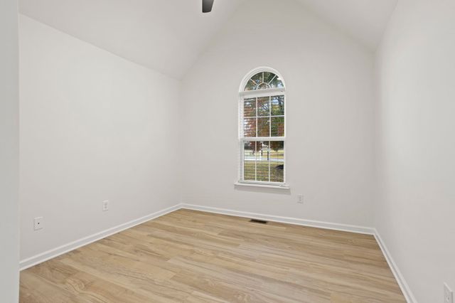 6 IDLE Lane, Fountain Inn, SC 29644