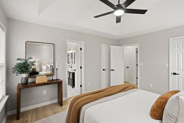 6 IDLE Lane, Fountain Inn, SC 29644