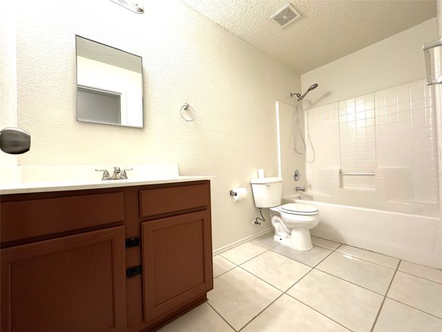 8737 Garden Springs Drive, Fort Worth, TX 76123