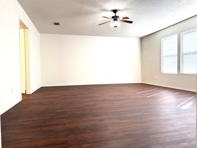 8737 Garden Springs Drive, Fort Worth, TX 76123
