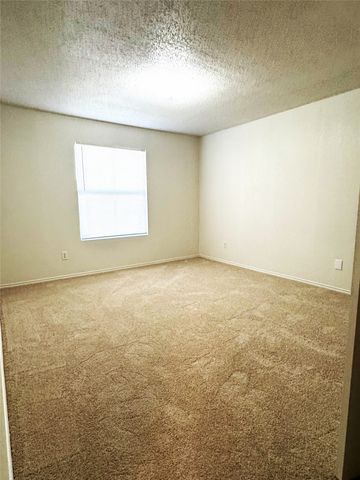 8737 Garden Springs Drive, Fort Worth, TX 76123