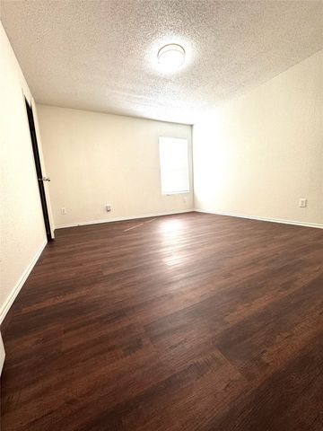 8737 Garden Springs Drive, Fort Worth, TX 76123