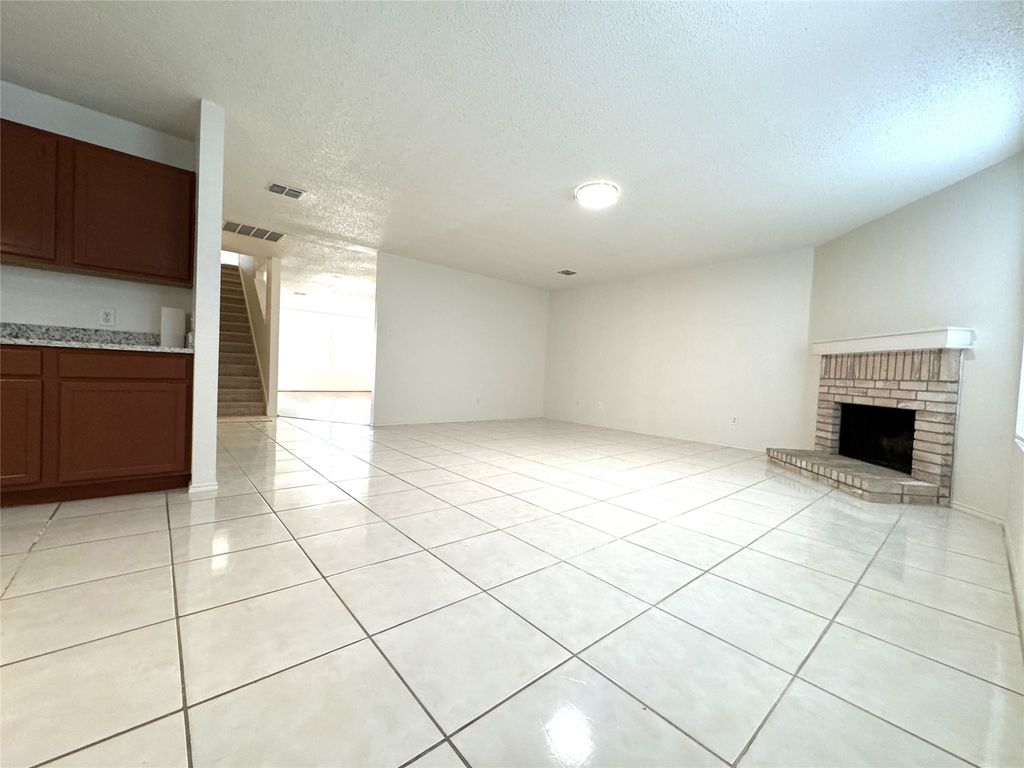 8737 Garden Springs Drive, Fort Worth, TX 76123 — photo 3