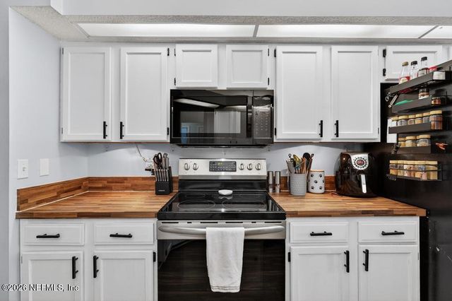 86093 SANTA BARBARA Street, Yulee, FL 32097