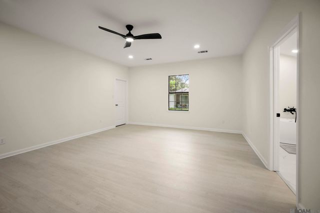 4545 Orchid St, Baton Rouge, LA 70808