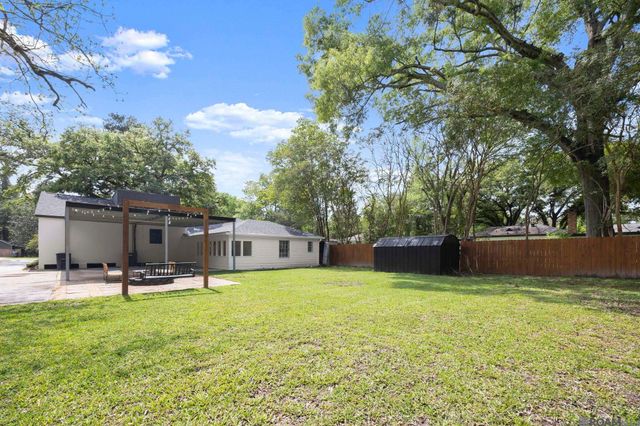 4545 Orchid St, Baton Rouge, LA 70808