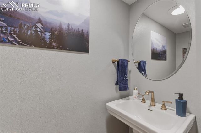 460 St Moritz Way, Monument, CO 80132