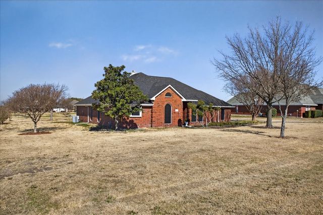 10353 Richard Circle, Forney, TX 75126