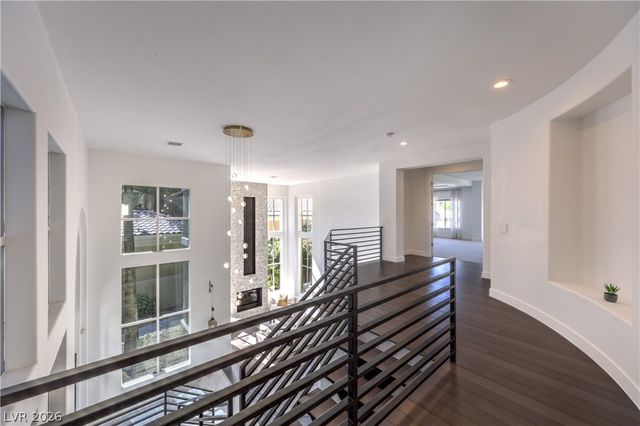 9040 Thornbury Lane, Las Vegas, NV 89134