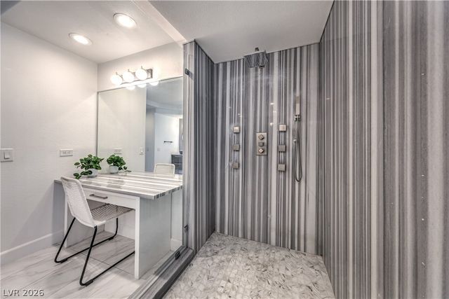 9040 Thornbury Lane, Las Vegas, NV 89134