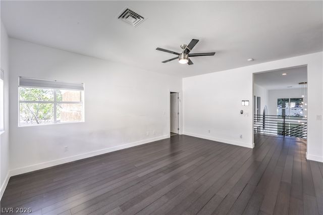 9040 Thornbury Lane, Las Vegas, NV 89134