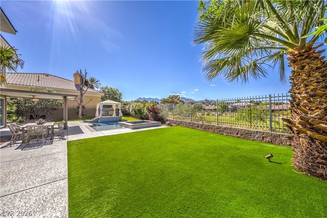 9040 Thornbury Lane, Las Vegas, NV 89134