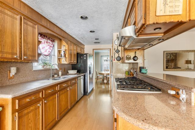 14510 Foxford Way, Houston, TX 77015